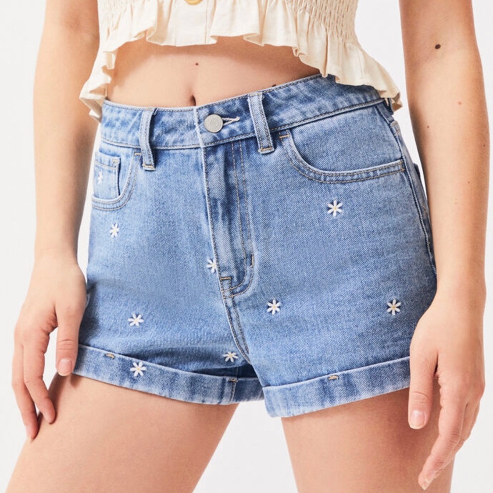 PacSun Raining Daisy Denim Mom Shorts